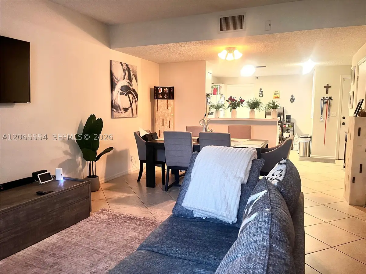 1210 Sorrento, Weston, FL 33326 - #1