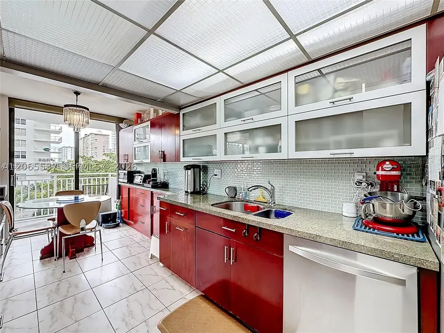 210 174th #409, Sunny Isles Beach, FL 33160 - #3
