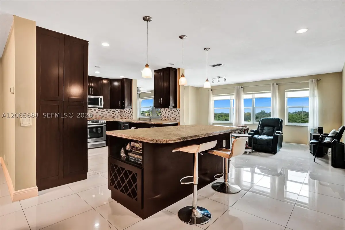 215 SE 3rd #501C, Hallandale, FL 33009 - #1