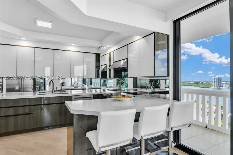 2000 Island #2006, Aventura, FL 33160 - #2