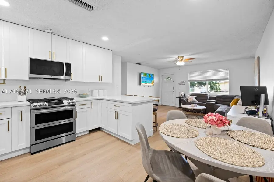 8921 NW 26th, Sunrise, FL 33322 - #3