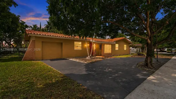 10710 SW 32nd, Miami, FL 33165