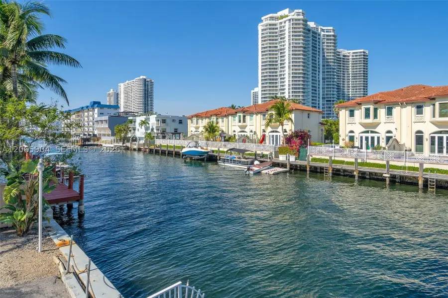 4000 NE 170th #200, North Miami Beach, FL 33160 - #2