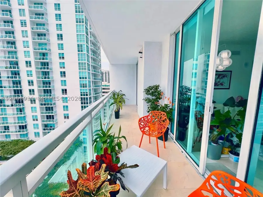950 Brickell Bay #1807, Miami, FL 33131 - #2