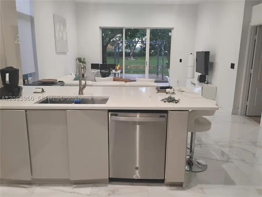 19353 SW 60th, Pembroke Pines, FL 33332 - #2