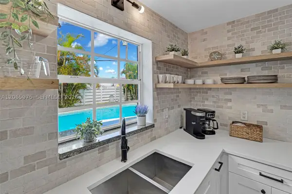 407 S 56th, Hollywood, FL 33023