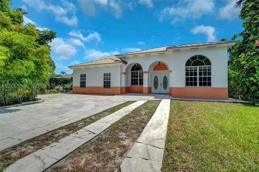 25 Ludlam, Miami Springs, FL 33166 - #3