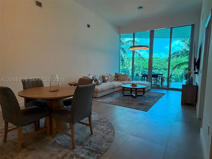 701 N Fort Lauderdale #214, Fort Lauderdale, FL 33304 - #3