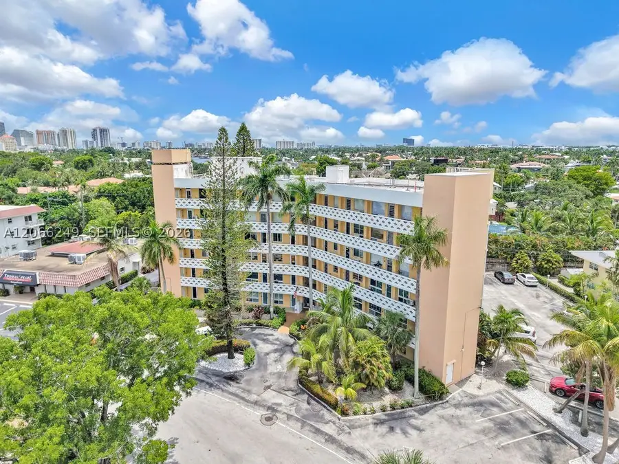 2400 NE 9th #201, Fort Lauderdale, FL 33304 - #3