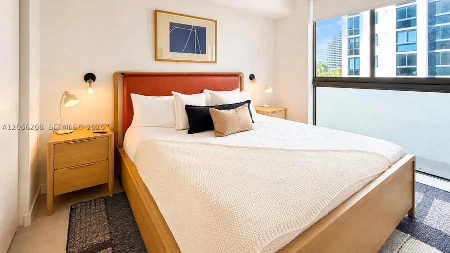 11 NE 6th #212, Miami, FL 33132 - #3