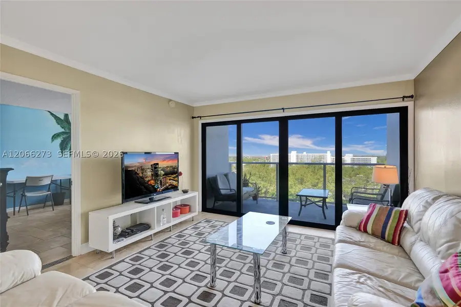 1401 N Riverside #1005, Pompano Beach, FL 33062 - #2