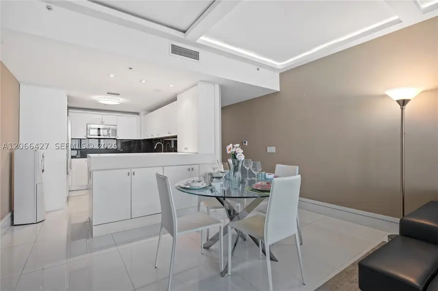 6899 Collins #702, Miami Beach, FL 33141 - #3
