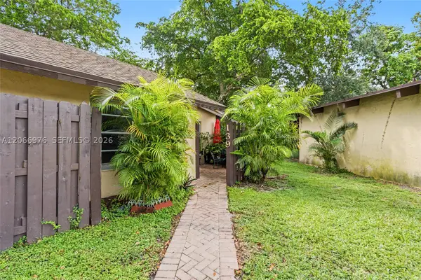 139 Essex #4-28, Hollywood, FL 33024