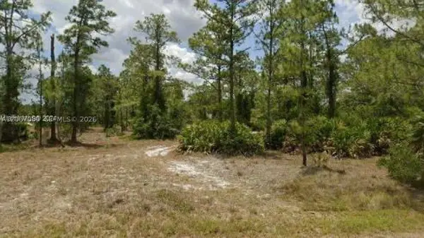 2321 Macarthur, Alva, FL 33920