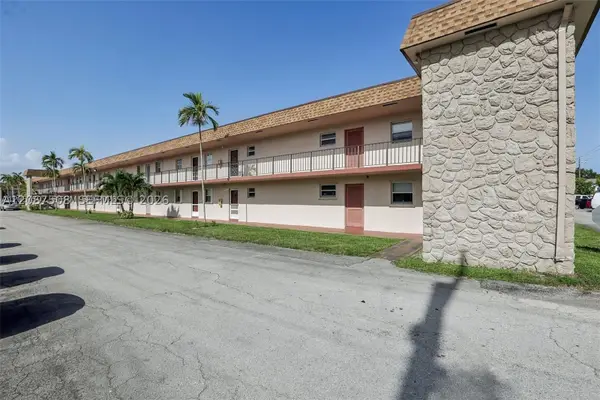 200 Bonnie #139, Palm Springs, FL 33461