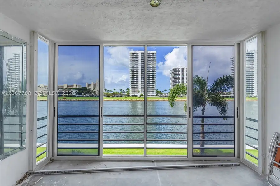 28 Yacht Club #202, North Palm Beach, FL 33408 - #3