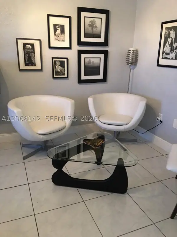3905 SW 78th #205, Miami, FL 33155