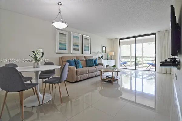 1100 Colony Point #419, Pembroke Pines, FL 33026