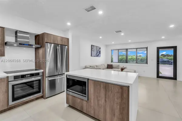 1524 NE 14th, Fort Lauderdale, FL 33304