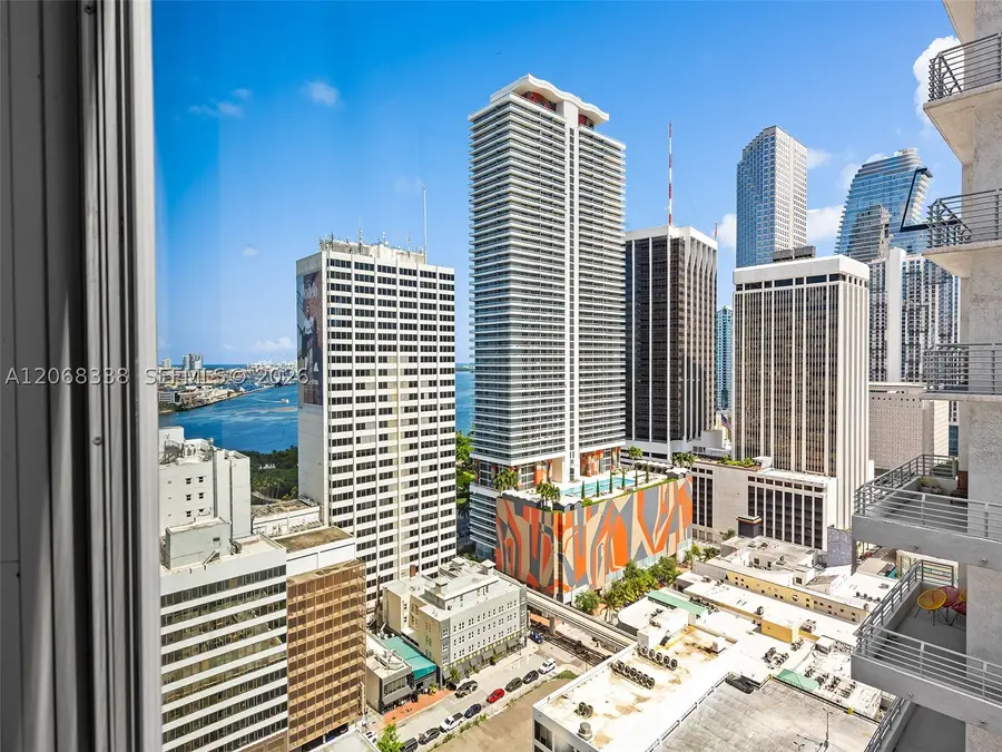 227 NE 2nd #2501, Miami, FL 33132 - #2