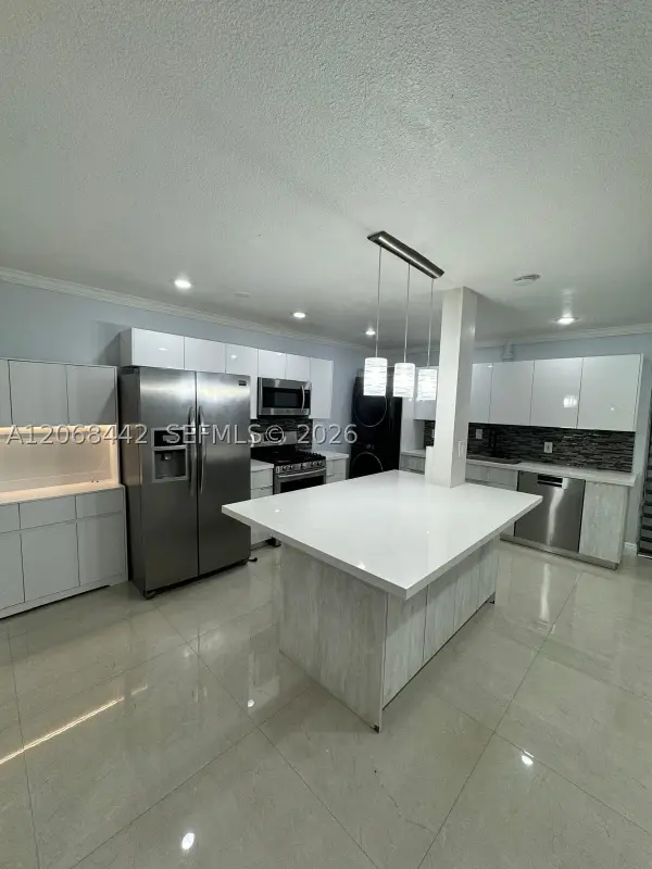 6812 Brookline #6812, Hialeah, FL 33015