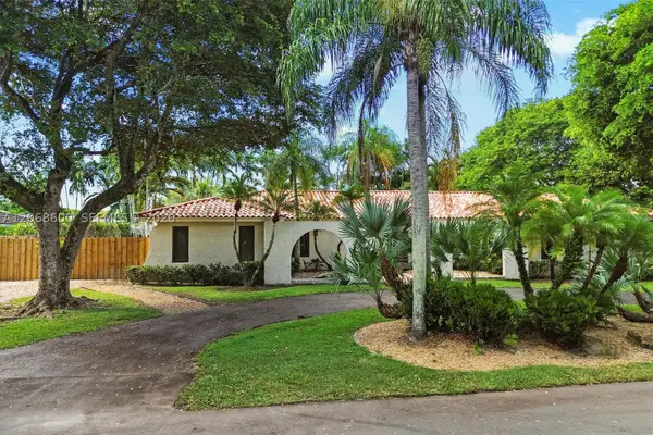 7190 SW 100th, Pinecrest, FL 33156