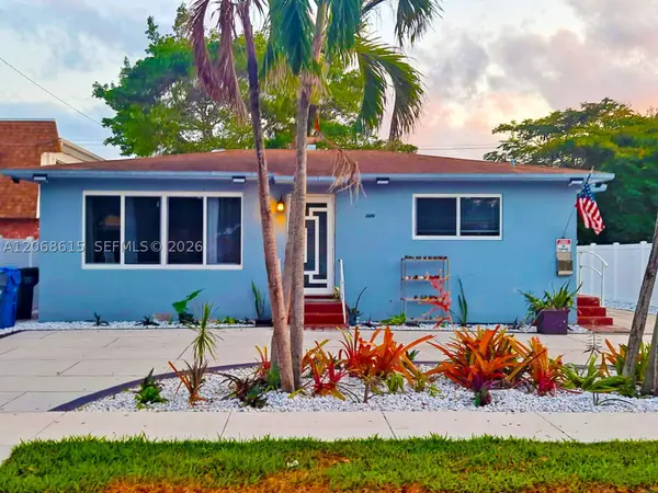 2242 Polk, Hollywood, FL 33020