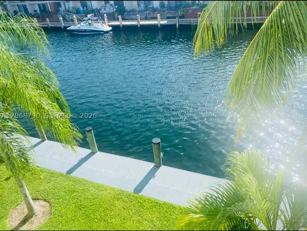 16570 NE 26th #3F, North Miami Beach, FL 33160