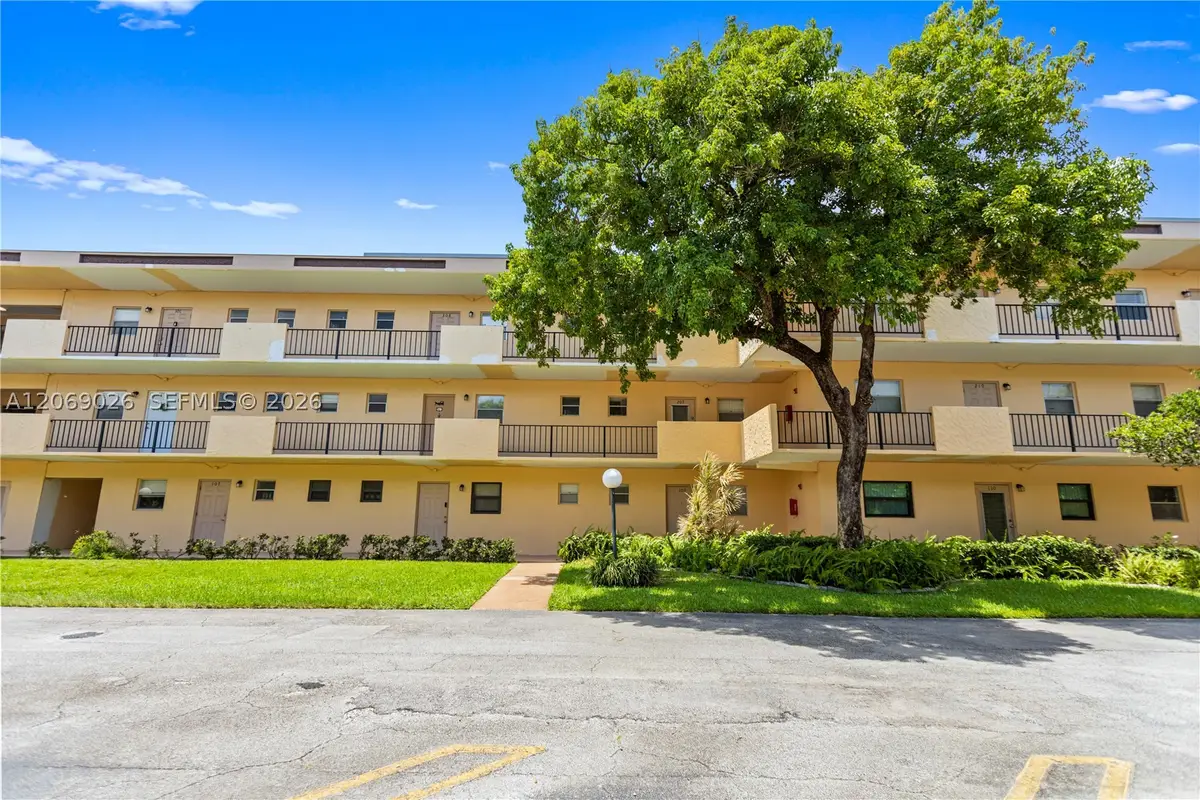 201 Berkley #309, Hollywood, FL 33024 - #1