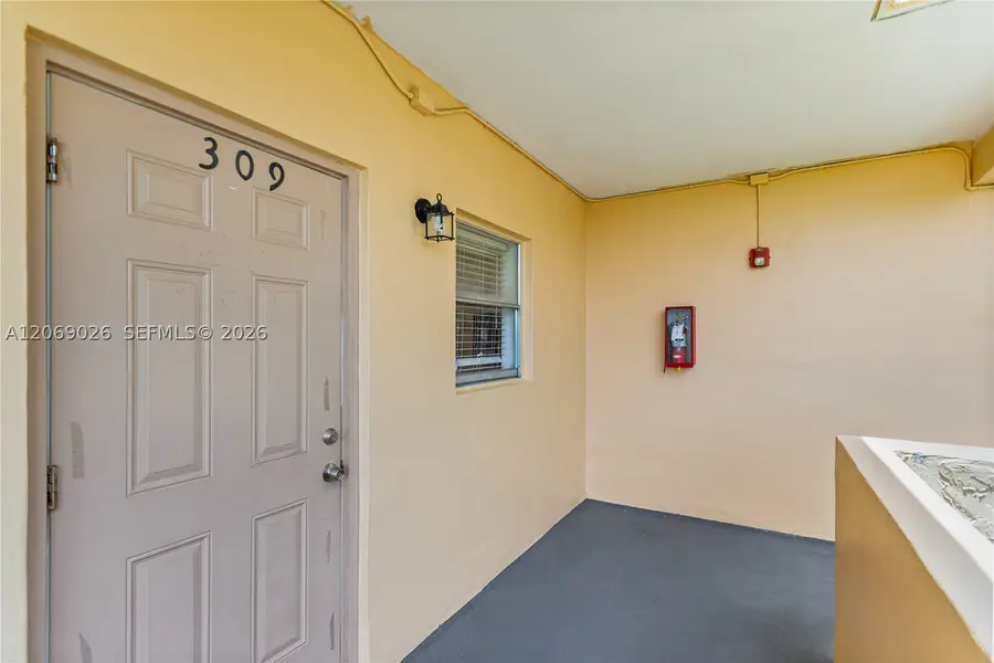 201 Berkley #309, Hollywood, FL 33024 - #3