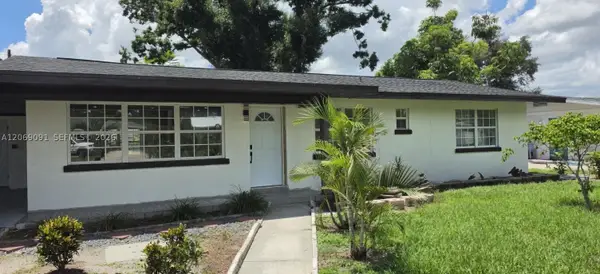 Address Withheld By Seller, Bradenton, FL 34205