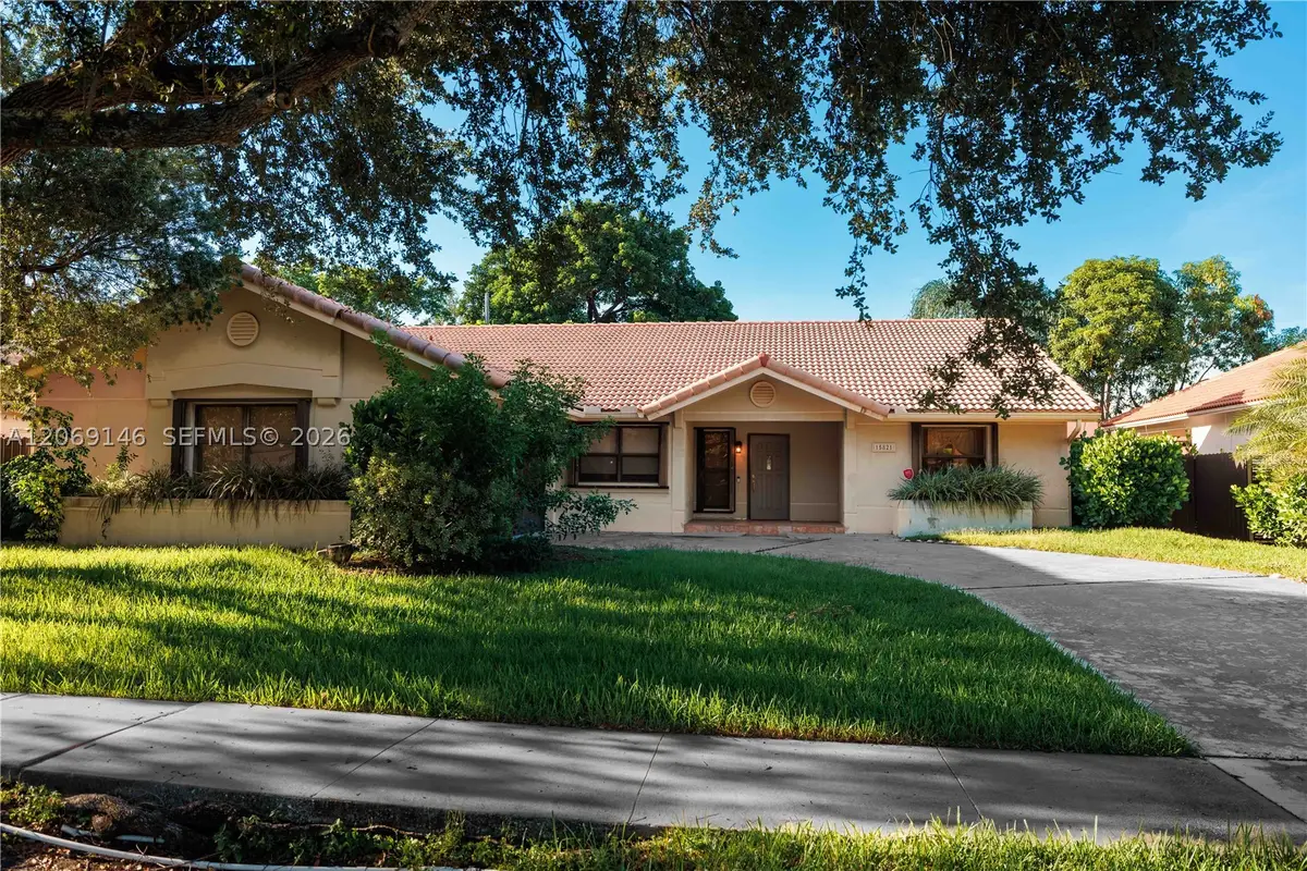 15821 Huntridge, Davie, FL 33331 - #1