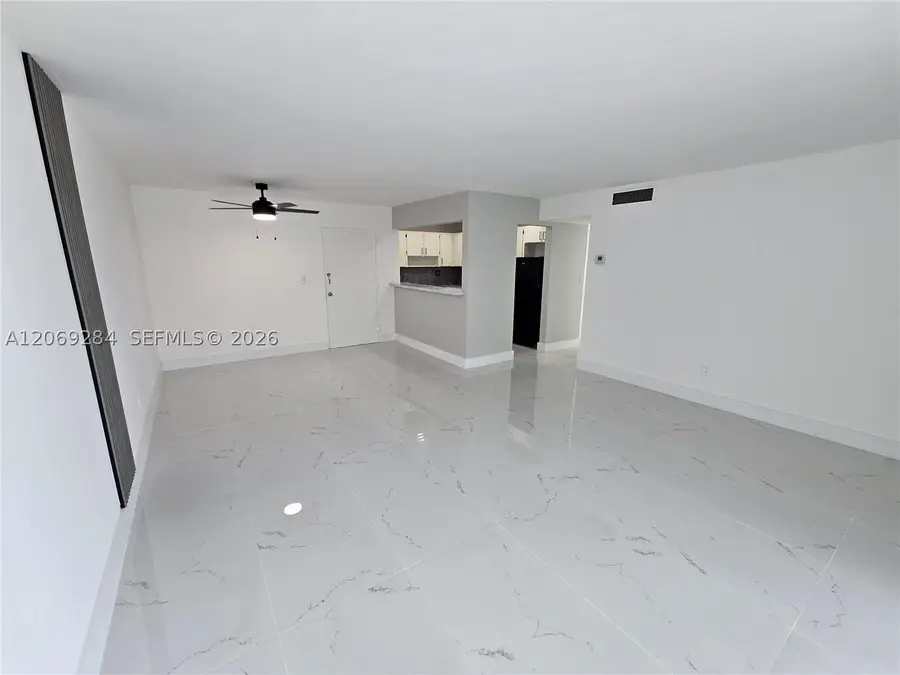 10375 N Kendall #J7, Miami, FL 33176 - #3