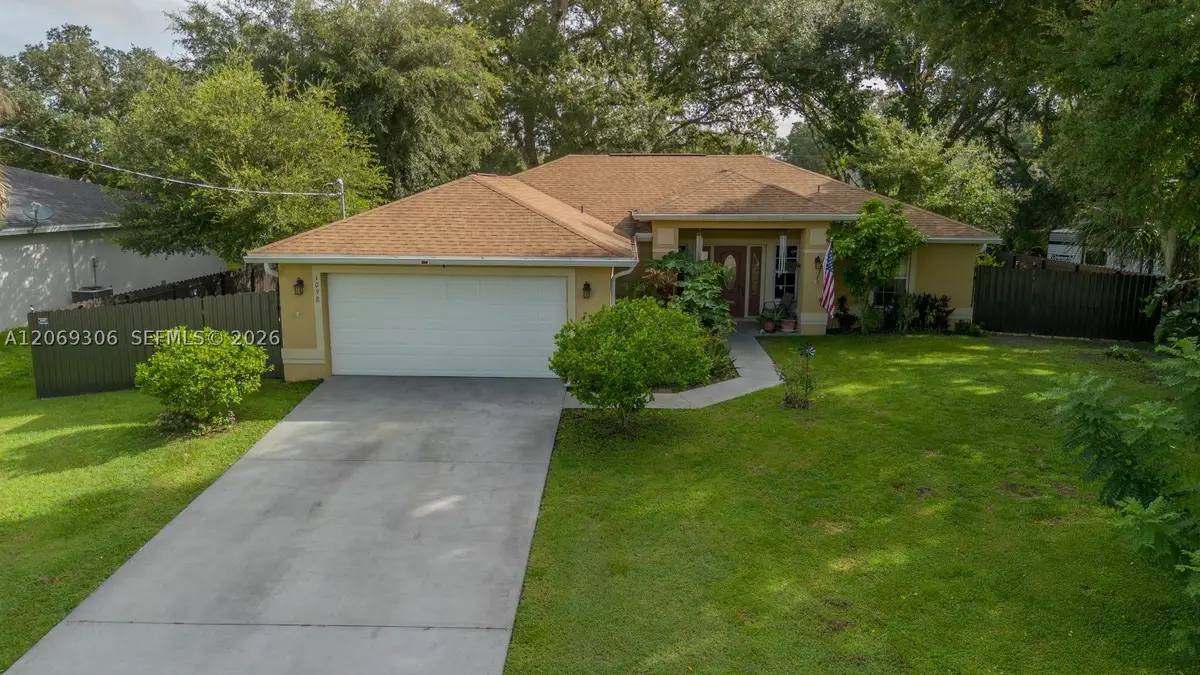 1098 Mission, Port Labelle, FL 33935 - #1