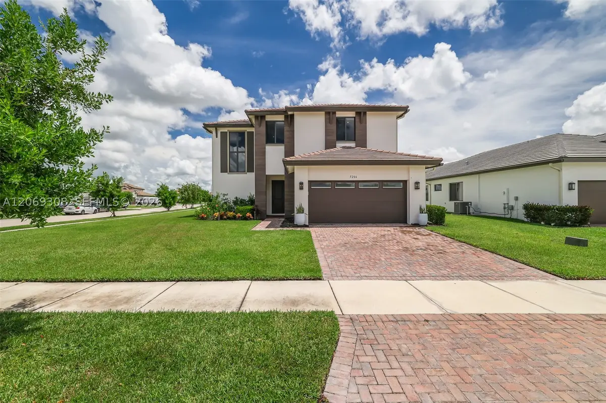 5206 Karlia, Avenue Maria, FL 34142 - #1