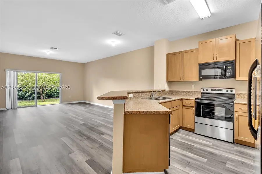 3530 NW 29th, Lauderdale Lakes, FL 33311 - #3