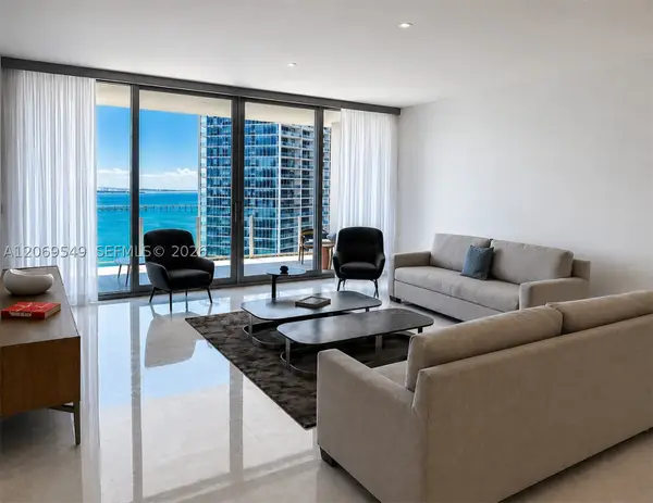 300 Biscayne Blvd #4404, Miami, FL 33131