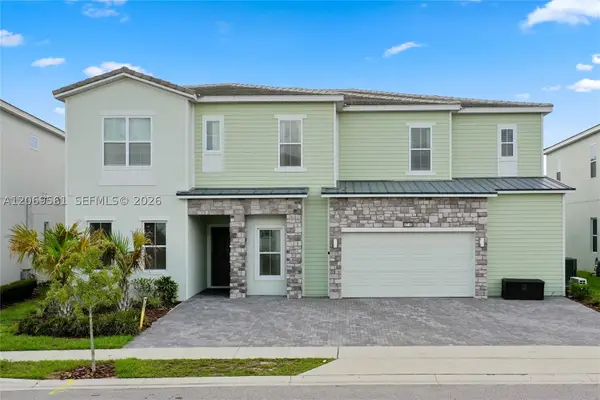 1743 Oak Blossom, Davenport, FL 33837