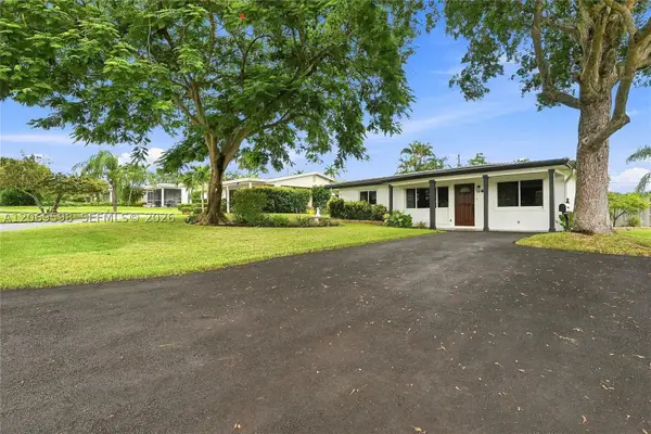450 SW 1st, Boca Raton, FL 33432