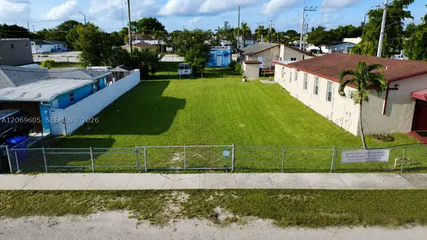 5676 Fletcher, Hollywood, FL 33023