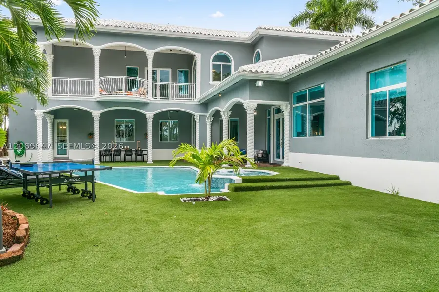 12141 Walsh, Miami, FL 33184 - #2
