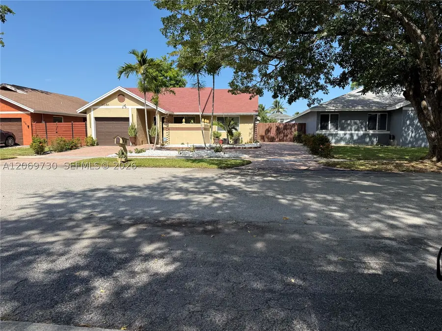 1051 SW 99th, Pembroke Pines, FL 33025 - #2