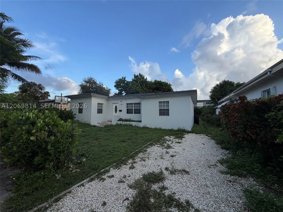325 NE 108th, Miami, FL 33161 - #1