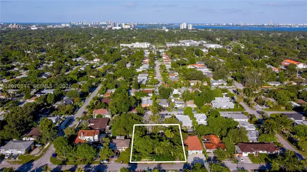 10901 NE 3rd, Miami, FL 33161