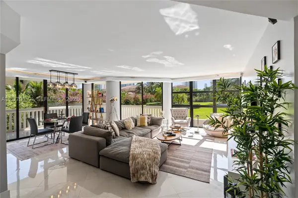 1000 W Island #202, Aventura, FL 33160