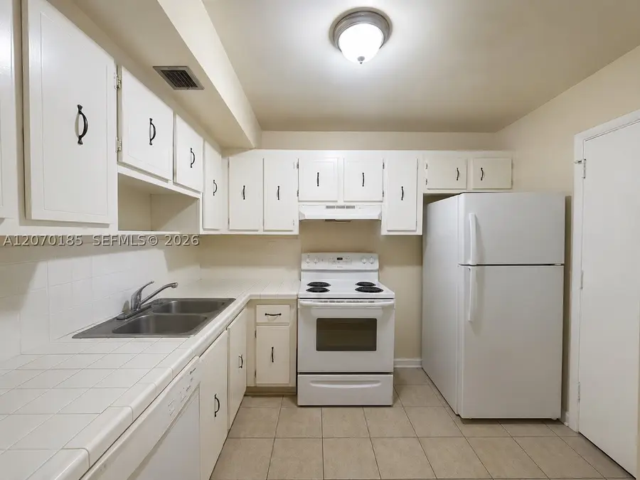 3700 NW 21st #206, Lauderdale Lakes, FL 33311 - #2