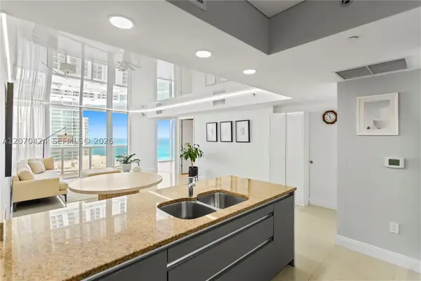 17201 Collins #3502, Sunny Isles Beach, FL 33160