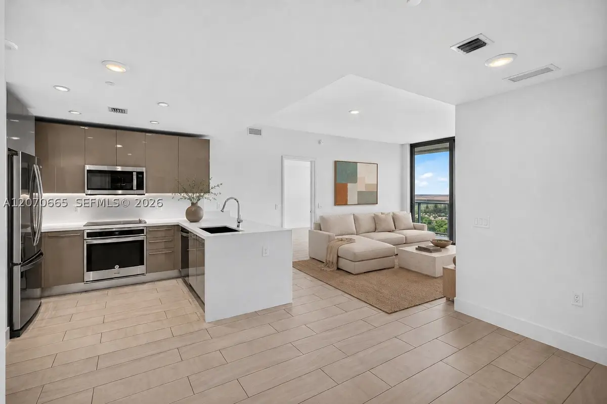 2000 Metropica #2111, Sunrise, FL 33323 - #1