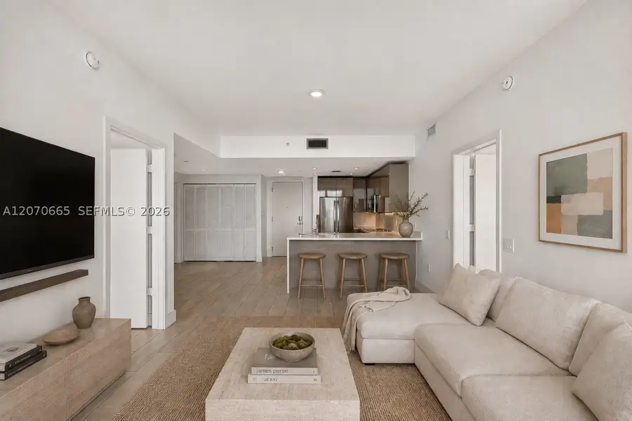 2000 Metropica #2111, Sunrise, FL 33323 - #3