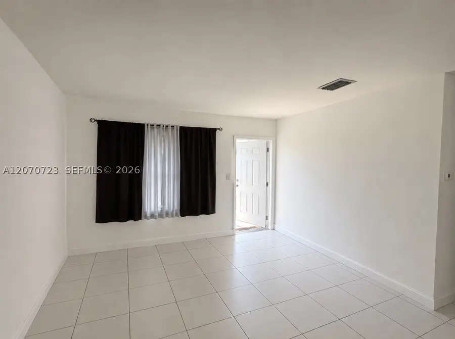 1041 NW 7th, Hallandale, FL 33009 - #2